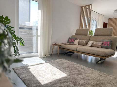 FeWo Allensbach, künstlerisches Ambiente, stilvoll wohnen, Klinken Schmieder in der Nähe
Für Begleitung Kliniken Schmieder