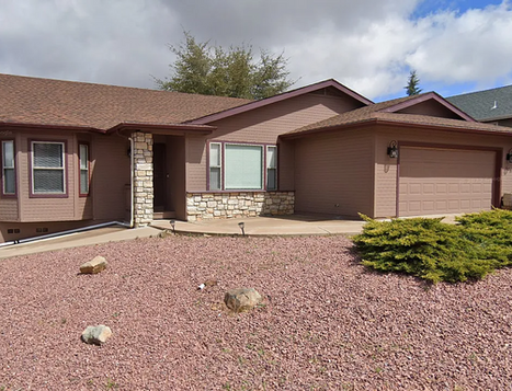 New Listing: 400 E Phoenix St