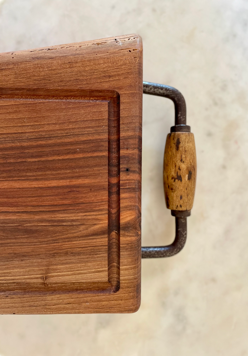 Miniature : Planche à découper en noyer massif