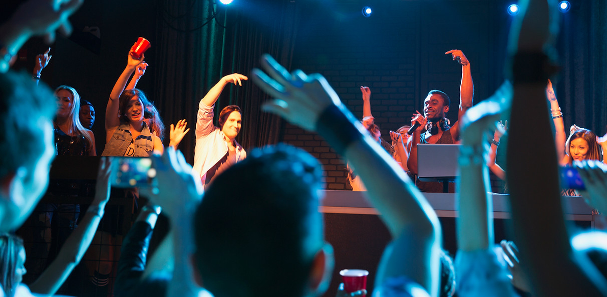 Live Entertainment Club 3
