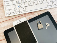 RSA暗号が破られる!?量子コンピュータ時代の暗号技術とPQCをわかりやすく解説