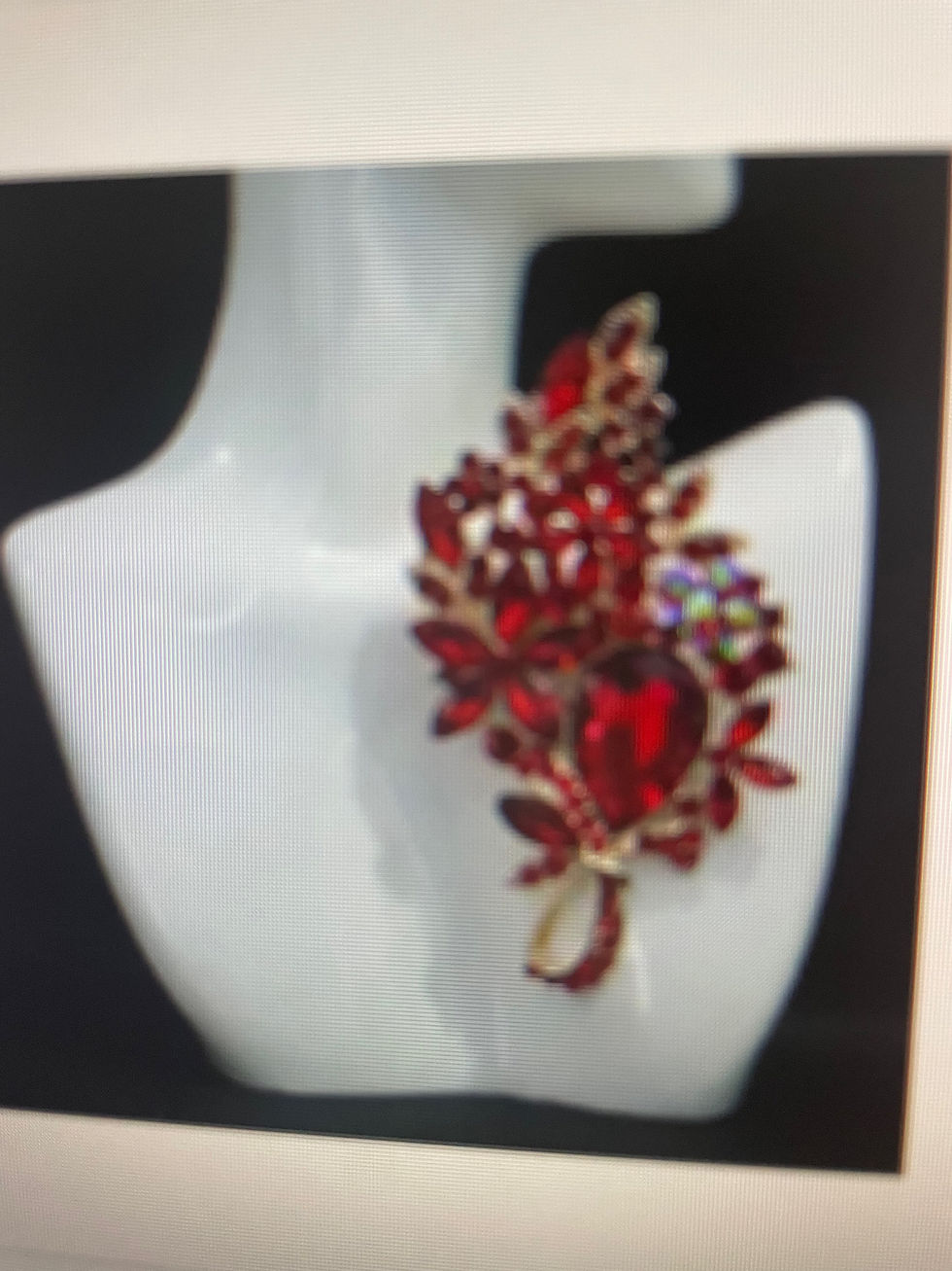 Thumbnail: Brooch 