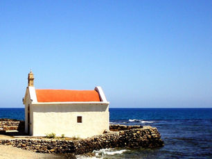 Discover the Beauty of Anissaras While Staying at Petros Village