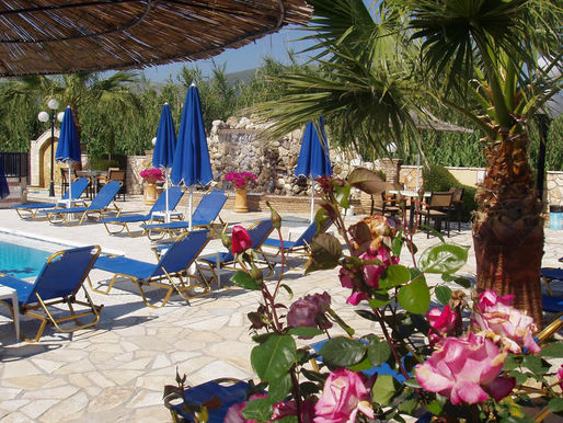 Authentic Zakynthos – Stay Local at Paradise Apartments Zante