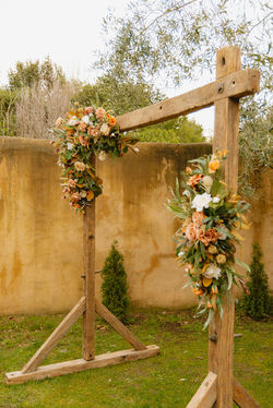 Arch Florals Starling Homestead