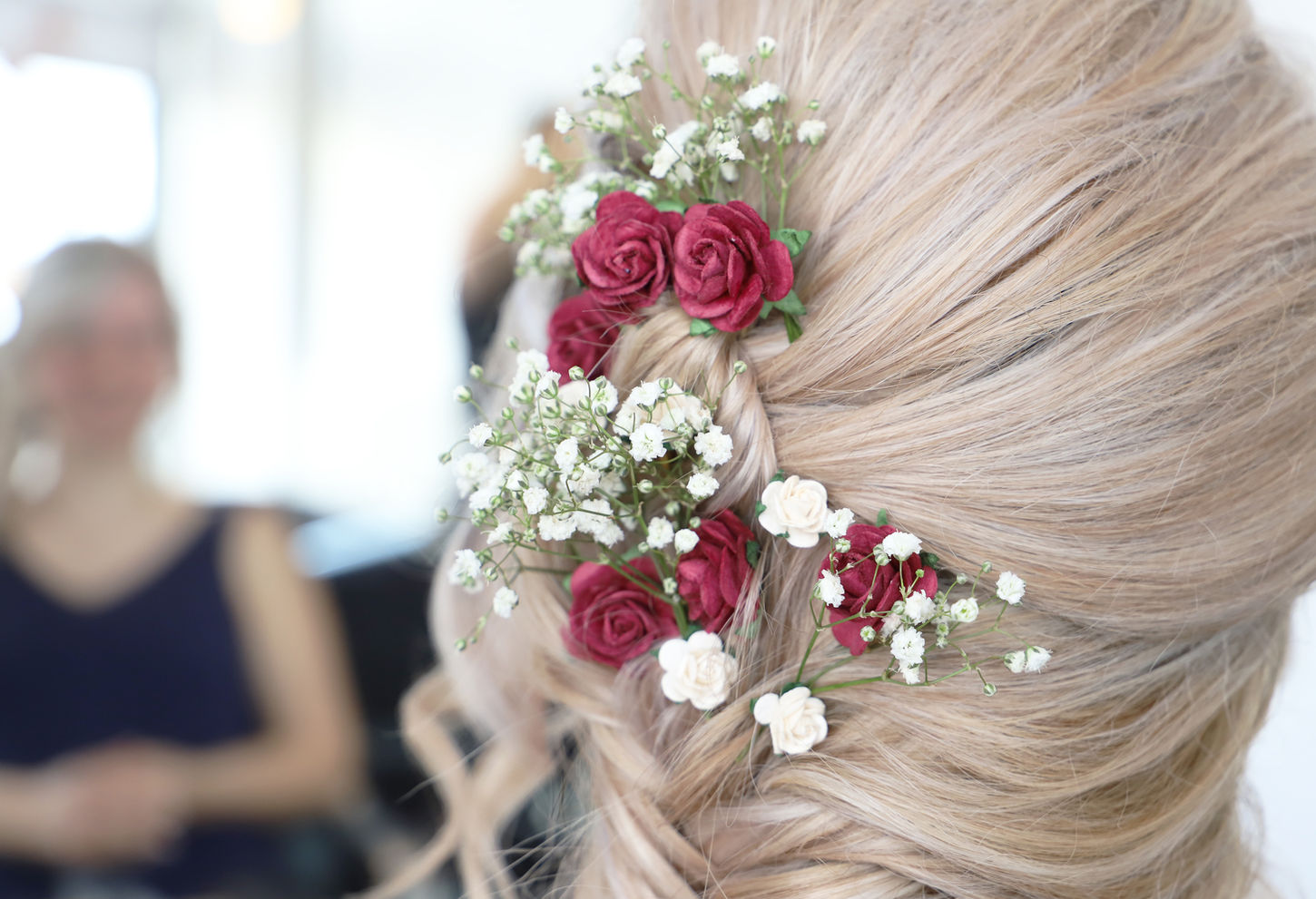 Bride flowers in hair