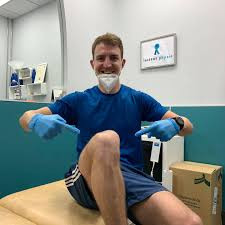"When do I need to see a physio for my knee pain?"