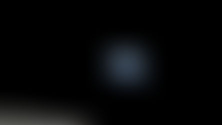 Ventiquattro dicembre, un riquadro blu, la Luna in primo piano, e all’improvviso la Terra