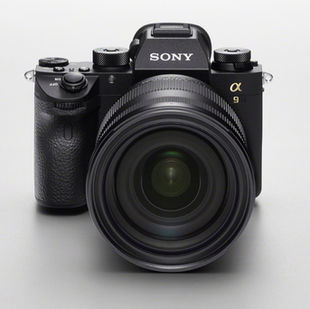 Rilasciato per la Sony a9 un aggiornamento firmware che la porta alla versione 5.0