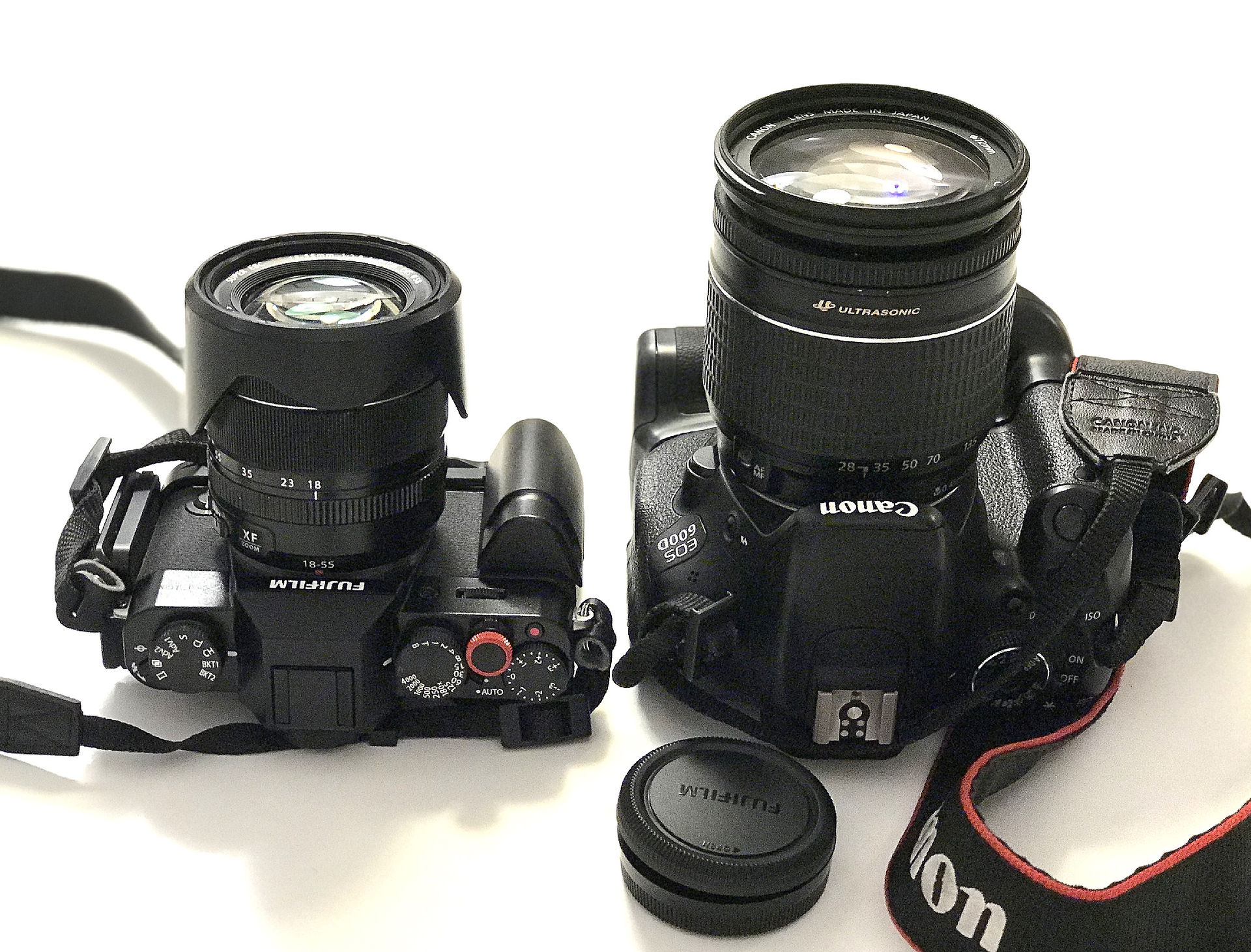 CONFRONTO FUJI VS CANON