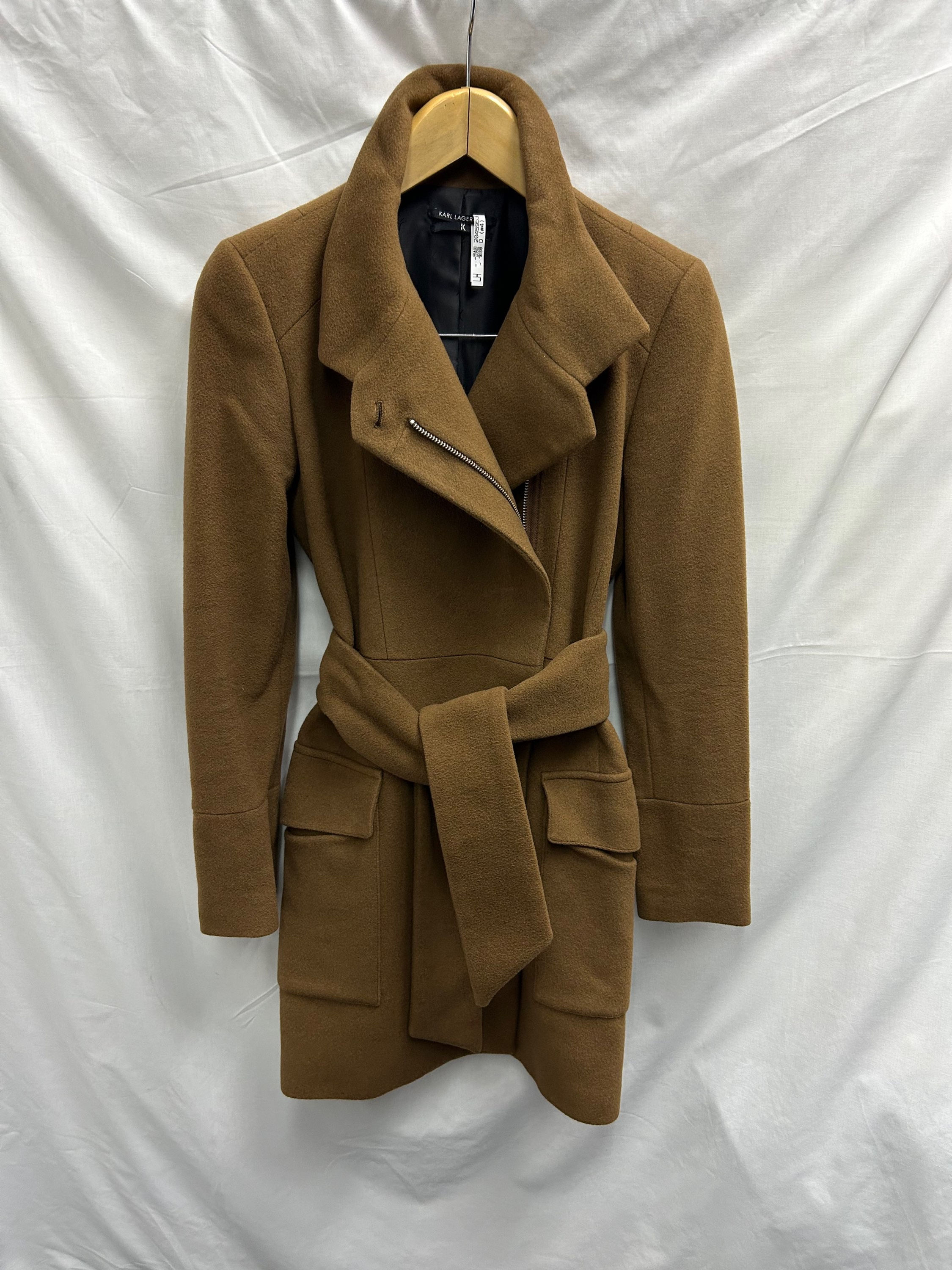 Rent Winter Woollen Coat; Winter Wear Rental in Singapore