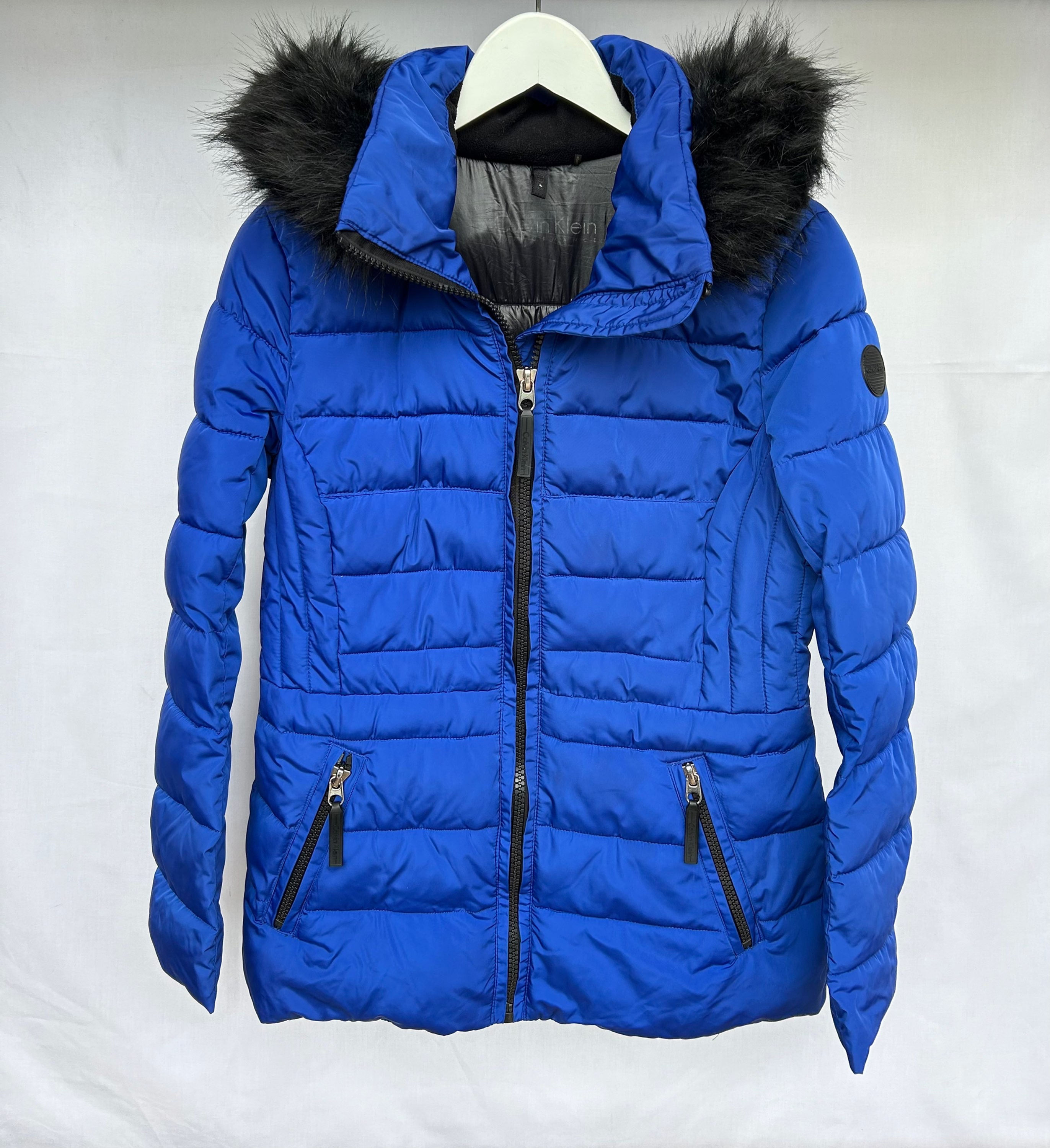 Rent Winter Jacket; Winter Wear Rental in Singapore
