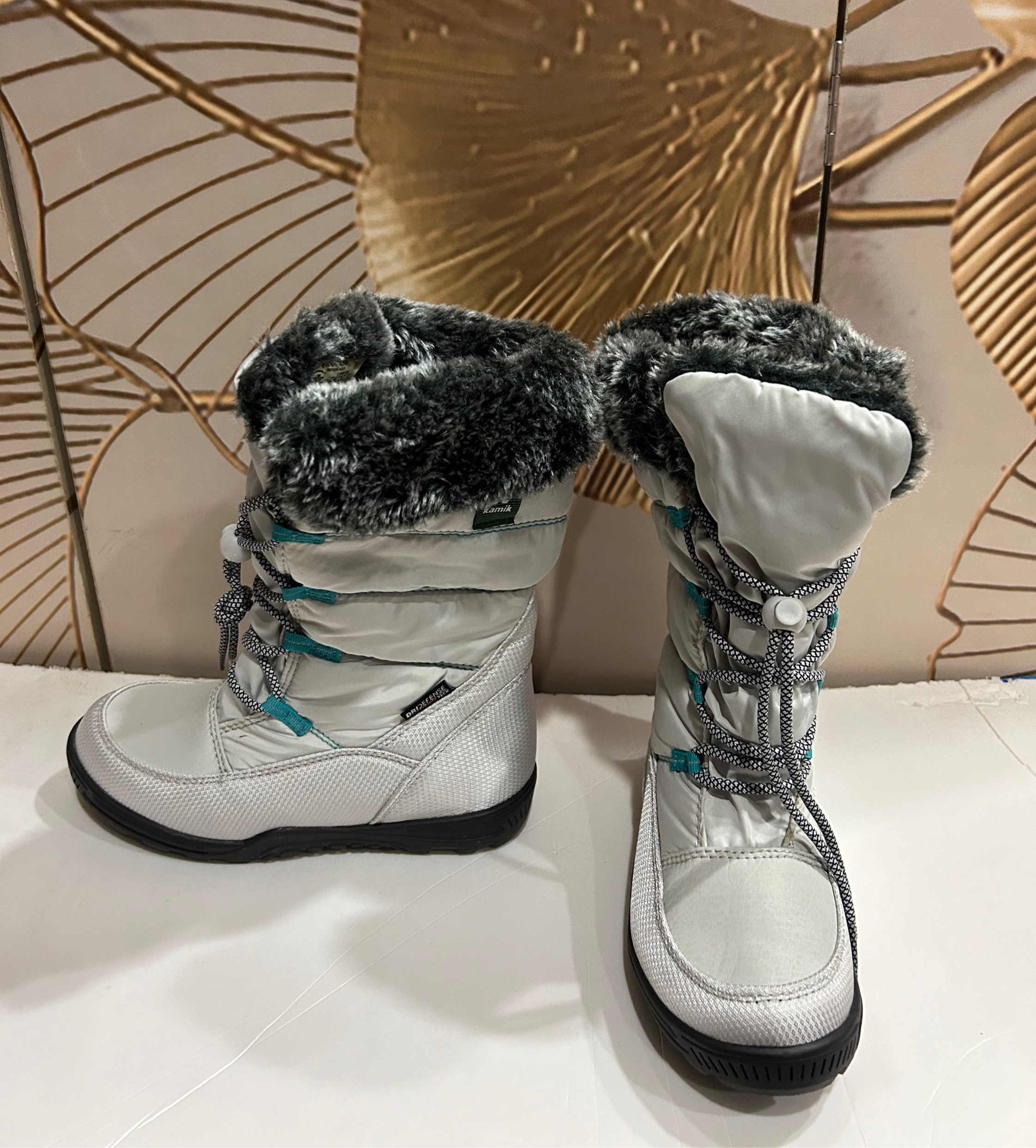 Kamik Snow Boots, size US 1