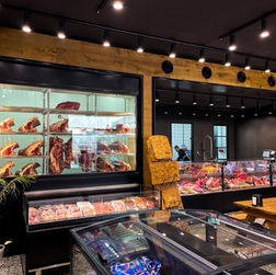 מעדניות בשר ומקררי תצוגה