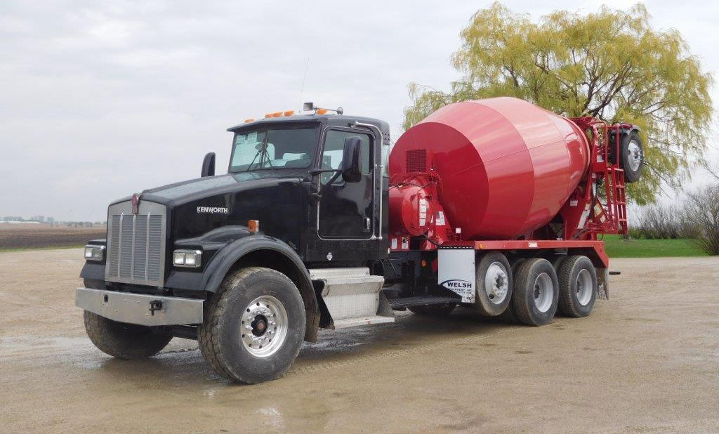 MRT 2007 and 2003 KW mixers Kenworth