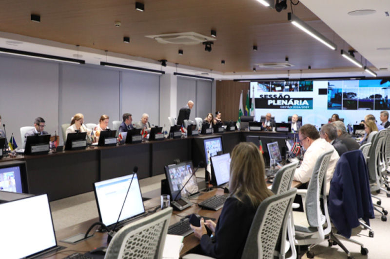 Plataforma nacional contra exercício ilegal da medicina