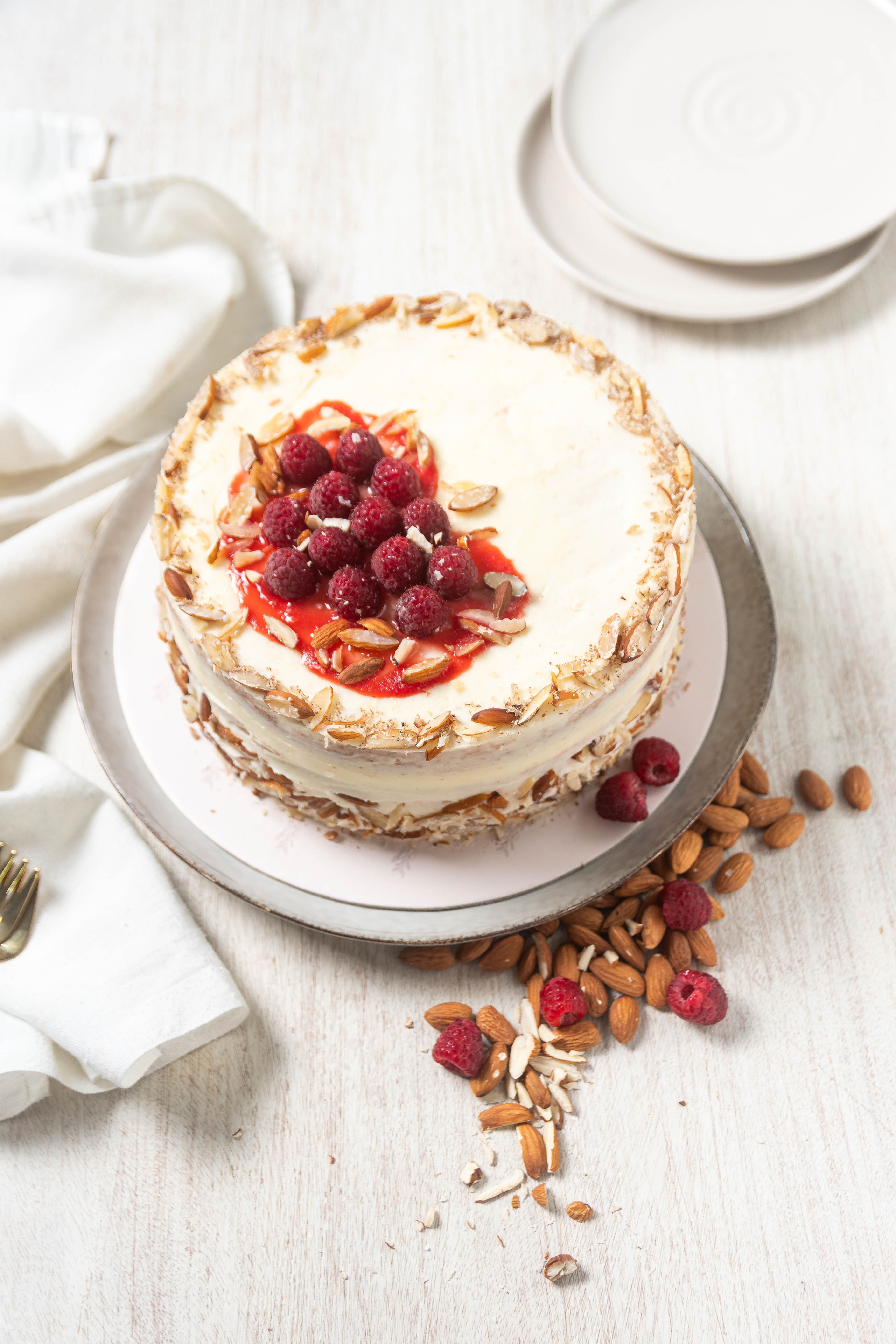 Torta de almendras y frambuesas