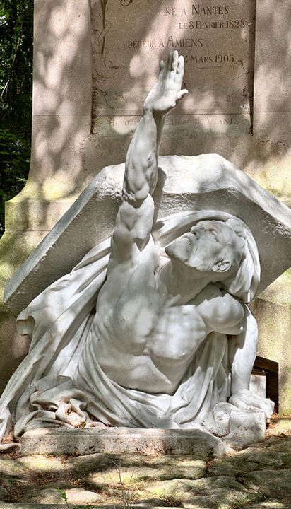 Tombe de Jules Verne, cimetière de la Madeleine, Amiens