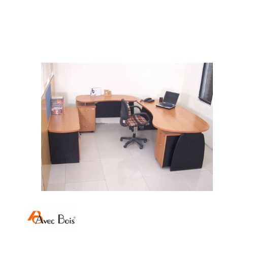 TAVERA 1380 | Side with Pedestal