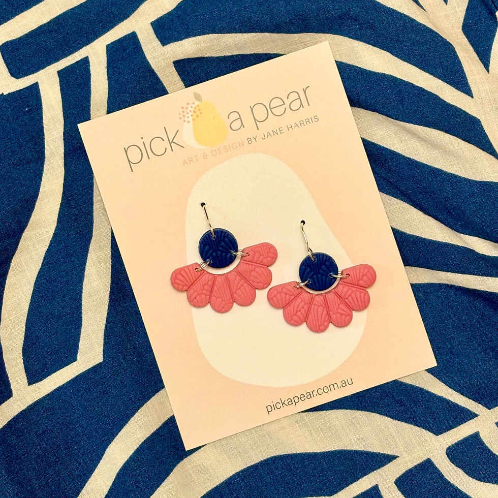 Thumbnail: Daisy Dangle Earrings in Razzle