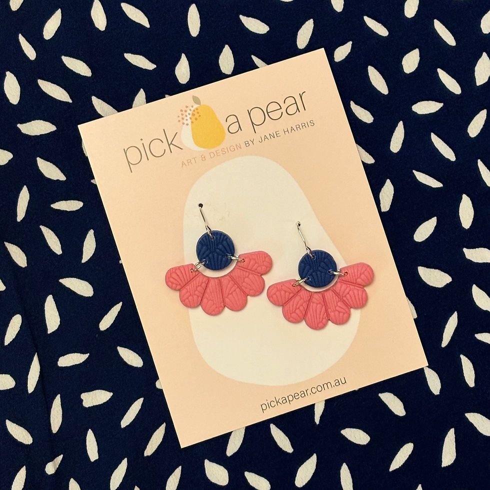 Thumbnail: Daisy Dangle Earrings in Razzle