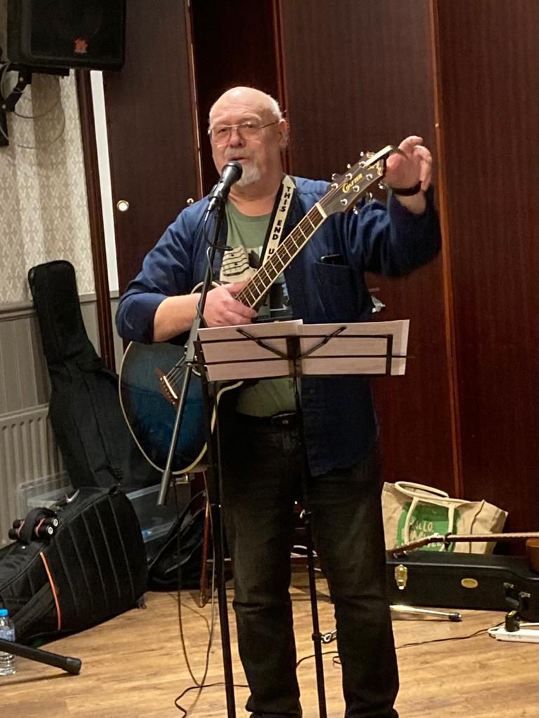 Ian Rutland, support