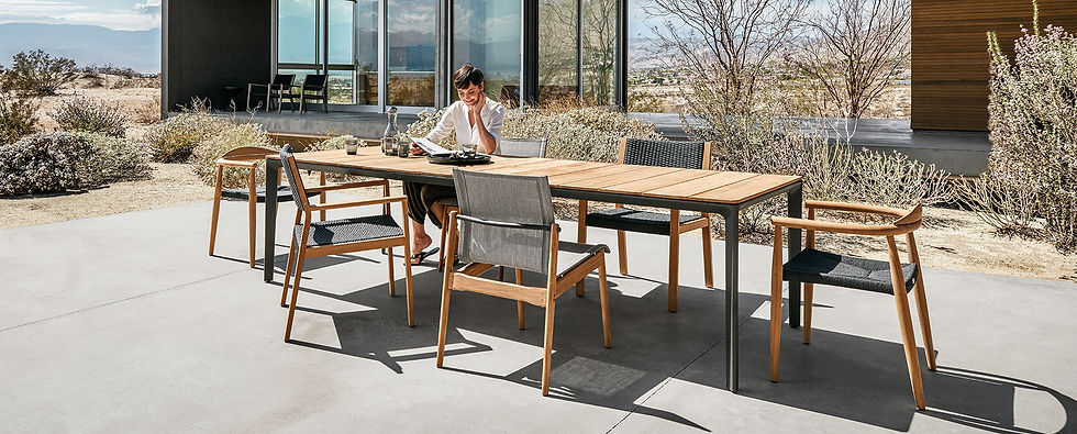 Thumbnail: Gloster Carver 110" Dining Table - Ceramic Top