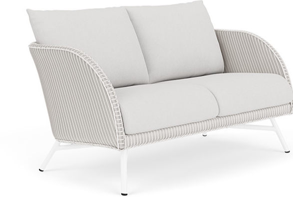 Essence Loveseat