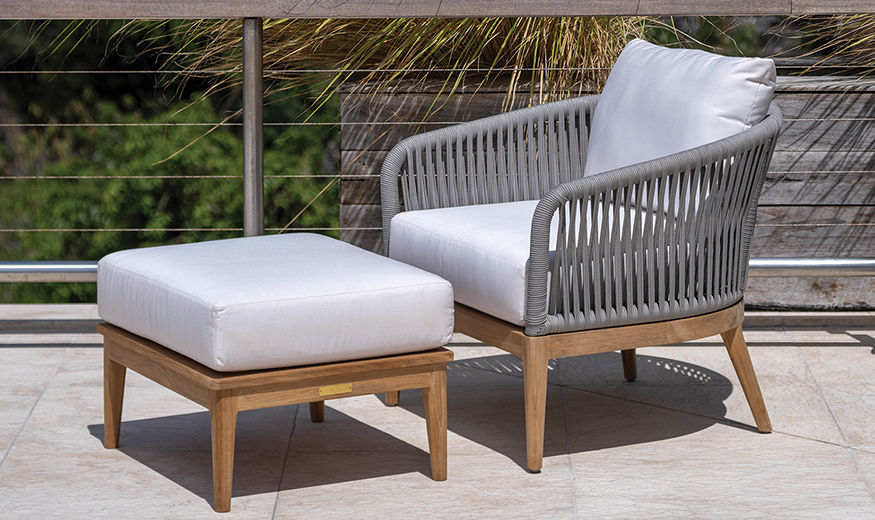Thumbnail: Lucia Loveseat