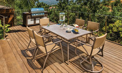 Amari dining set