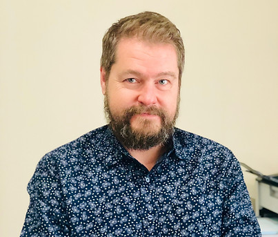 dr russel goudge.jpg