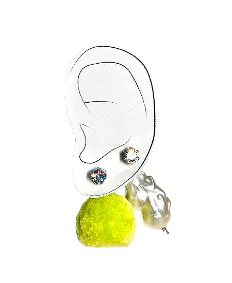 Thumbnail: Pompom Studs