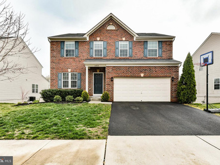 Just Listed in South Riding!