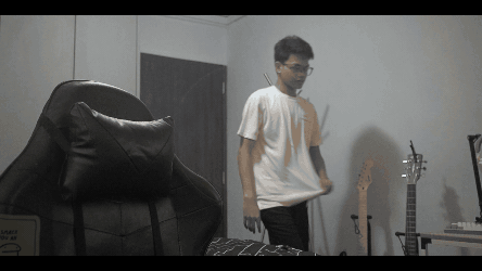 Short_GettingUp.By.Zaf.gif