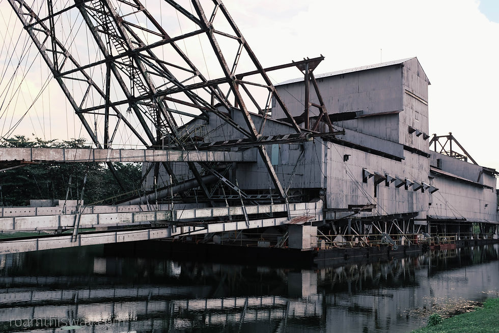 TT5 Tanjung Tualang Dredge stern view