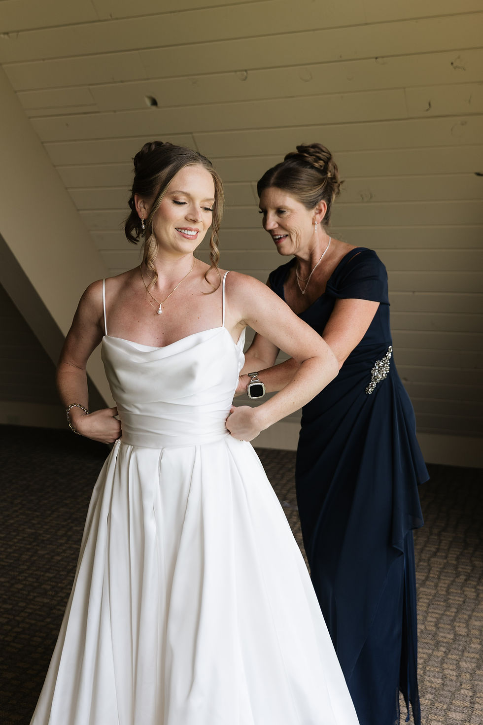 A Romantic Forest-View Wedding at A View in Fontenelle Hills | Mary & Dayton