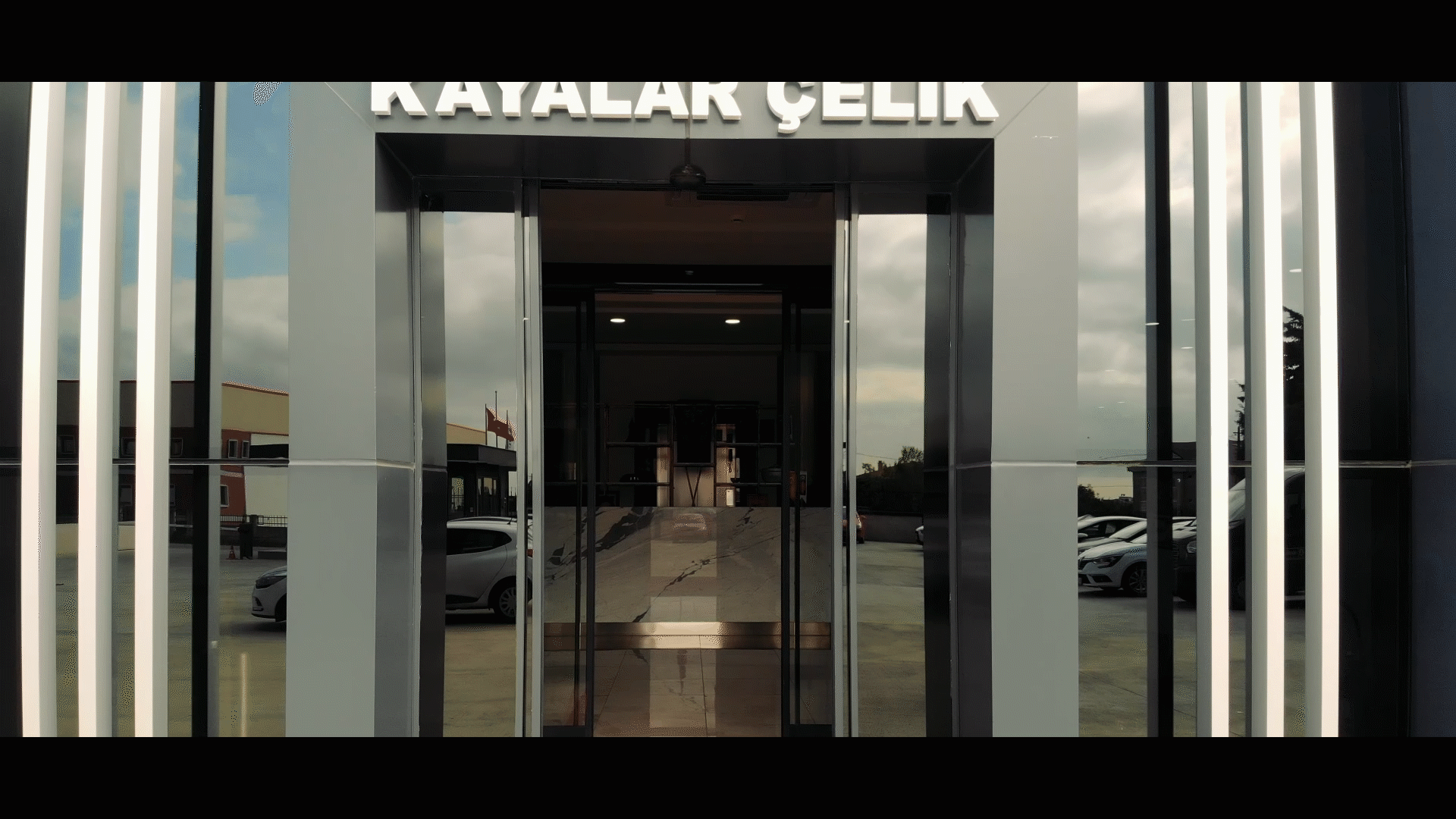 Kayalar_tanitim_video_hareketli_04.gif