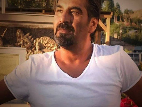 Bir sevdadır uzaklara bakmak,