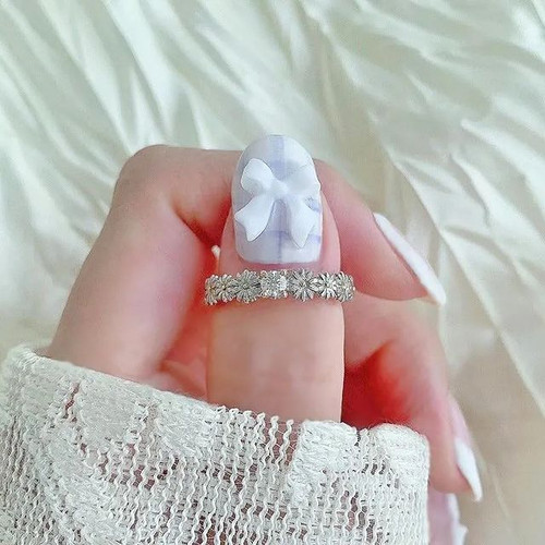 Marguerite Solitaire Ring / マーガレット ソリティアリング