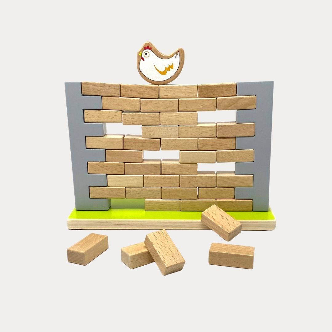 Wobbling Wall Game. Jenga style game