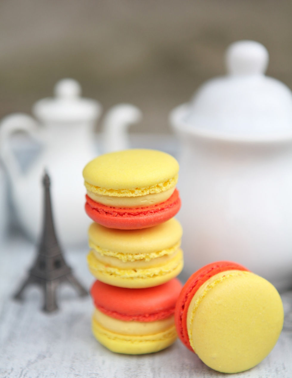 MACARON