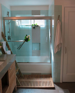 Contemporary Bathroom