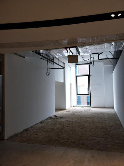Retail renovation contractor