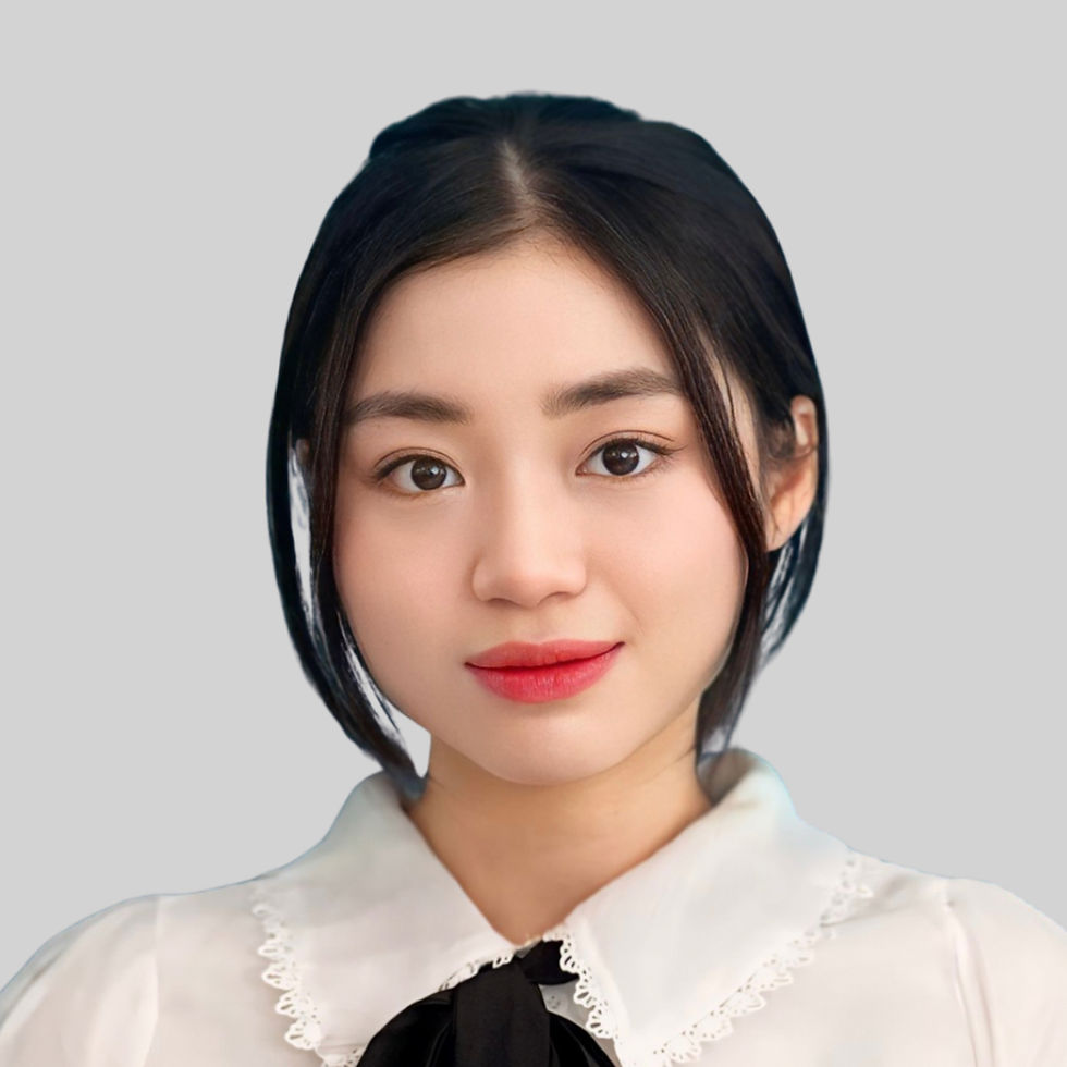 Light Grey Background Professional Headshot - Harley Chi - GIA HCM Batch 16_edited.jpg