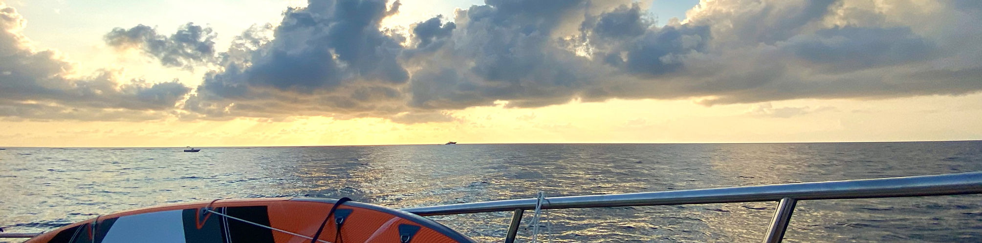 foto sup per intestazione in basso .jpg