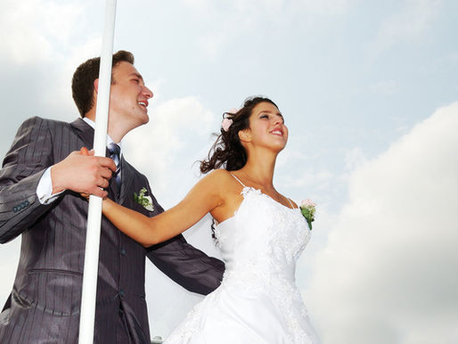 Guests Can Get Hitched Again on Carnival!