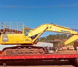 CF-B02 Carregador Komat´su WM_edited.jpg