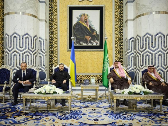 Encuentro entre Ucrania-EE.UU. para buscar paz