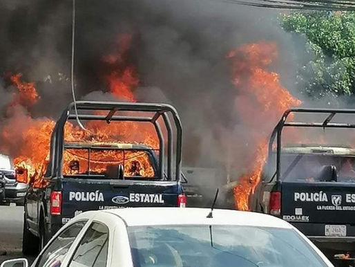 Transportistas queman patrullas y "ahorcan" Tejupilco en el sur del Edoméx
