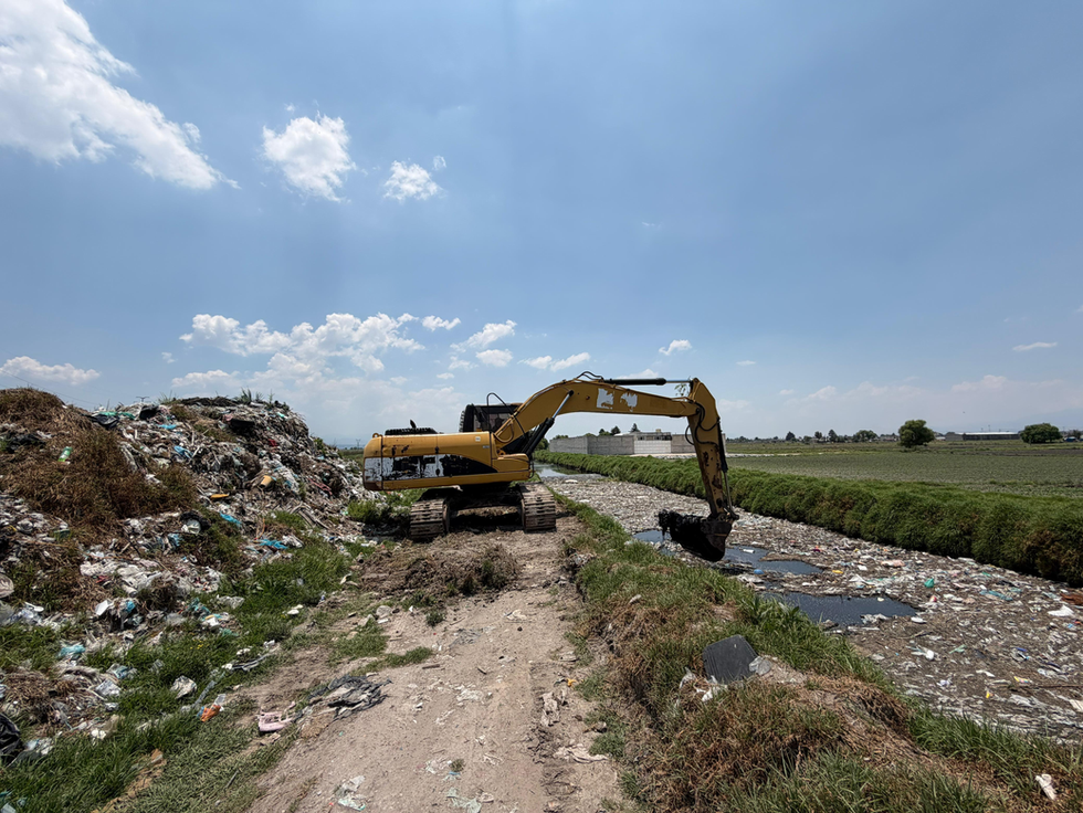 Continúan limpieza de canales y sistema de drenaje para mitigar riesgos de inundación en Toluca